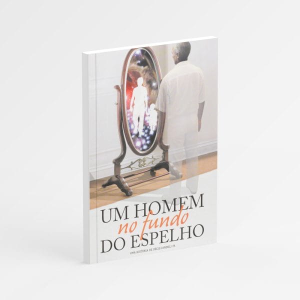 Um Homem no fundo do espelho